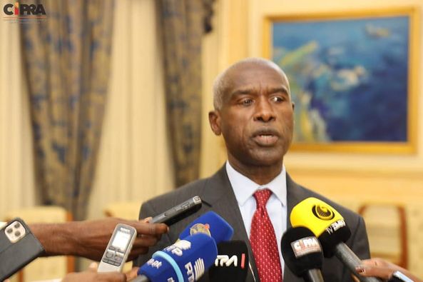Democracias fortes precisam de instituições fortes, diz embaixador dos EUA em Angola
