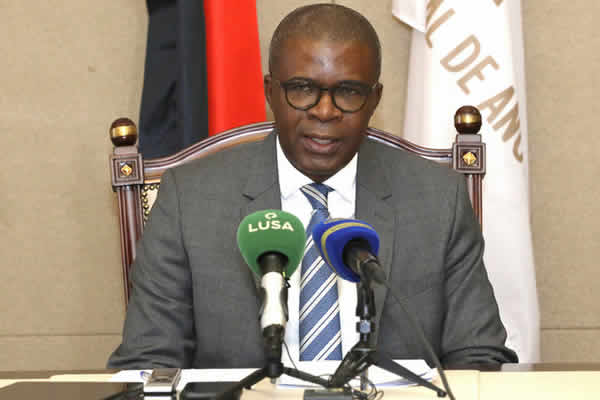 Futuro governador do Banco Nacional de Angola ouvido na Assembleia Nacional