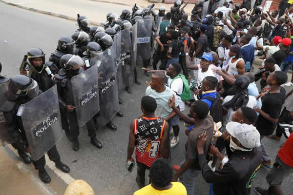 Polícia Nacional acusa UNITA de organizar “atos de desordem” durante manifestações