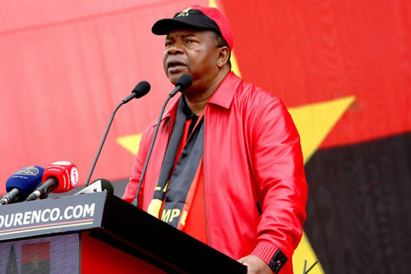 Líder do MPLA diz que economia angolana começa a diversificar-se e país vai no bom caminho
