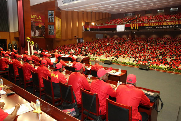 Tribunal Constitucional de Angola anotou congressos de todos os partidos
