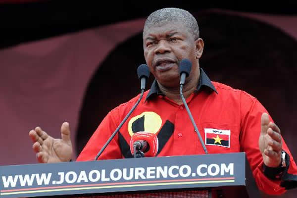 João Lourenço assume vitória do MPLA e minimiza contestação da oposição