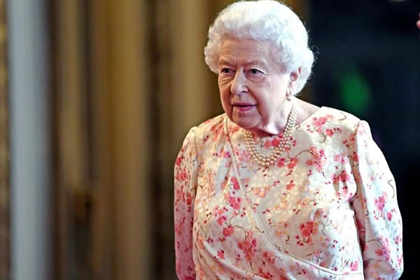 Morreu a rainha Isabel II de Inglaterra aos 96 anos
