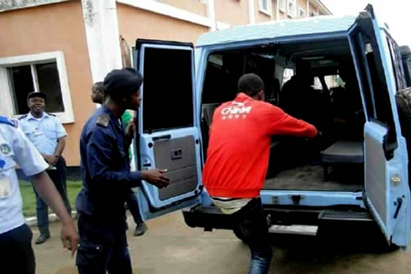 IGAE no Uíge detém funcionários públicos por falsificação de documentos