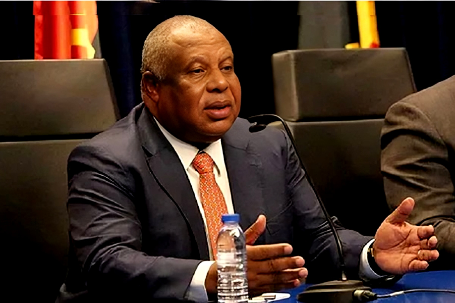 General Higino Carneiro vai ser ouvido terça-feira pelas autoridades